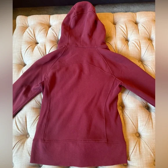 Lululemon Scuba Full-Zip Hoodie - Picture 3 of 6